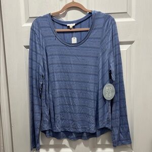 Charming Charlie Striped Blue Long Sleeve Tee